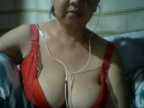 Snapshot of xxxsuckyourdick4u chatting on April 2026 02:25:01 AM xxxsuckyourdick4u online show from April 2026 02:25:01 AM