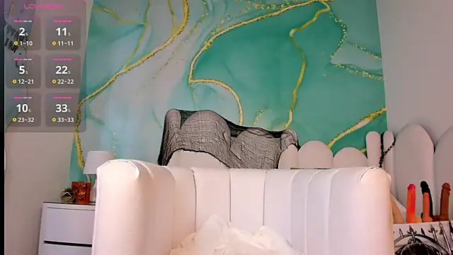 Snapshot of bbyalexxxa chatting on October 2025 12:15:02 PM bbyalexxxa online show from October 2025 12:15:02 PM