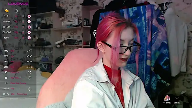 Snapshot of Dreamy_Red_Girl chatting on October 2025 06:30:02 PM Dreamy Red Girl online show from October 2025 06:30:02 PM