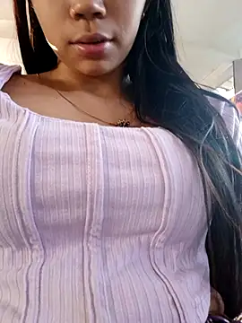 Ammyy Wood  online show from October 2025 10:09:01 PM