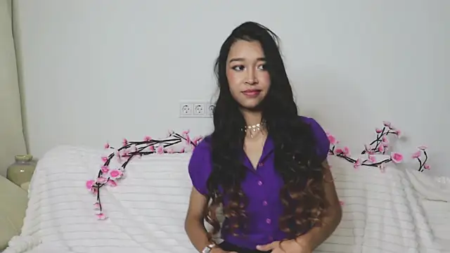 Snapshot of SelinaLukas chatting on October 2025 04:06:02 PM SelinaLukas online show from October 2025 04:06:02 PM