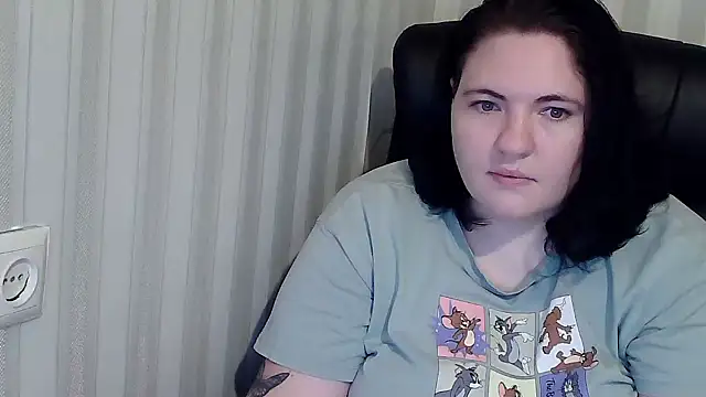 Snapshot of XLisaBlueXs_ chatting on October 2025 03:01:01 PM XLisaBlueXs online show from October 2025 03:01:01 PM