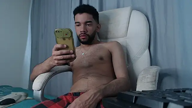 andresnoir  online show from October 2025 02:38:01 PM