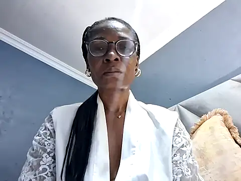 Snapshot of NaughtyCouga chatting on June 2026 05:10:02 AM NaughtyCouga online show from June 2026 05:10:02 AM