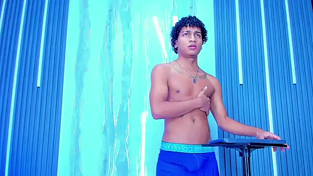 Snapshot of _Gods_of_Olympus_ chatting on October 2025 01:20:01 PM Gods of Olympus online show from October 2025 01:20:01 PM