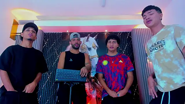 Snapshot of _Gods_of_Olympus_ chatting on October 2025 04:35:01 AM Gods of Olympus online show from October 2025 04:35:01 AM