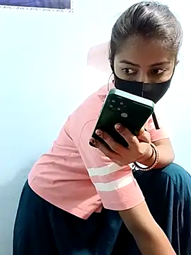 Payal G online show from December 2025 04:46:01 PM