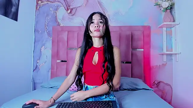 Snapshot of Isis_Blaze chatting on January 2026 03:10:02 AM Isis Blaze online show from January 2026 03:10:02 AM