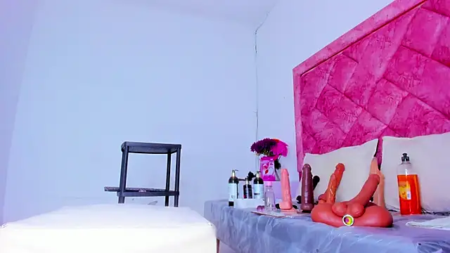 Snapshot of Bigasshott_ chatting on December 2025 07:29:02 PM Bigasshott online show from December 2025 07:29:02 PM