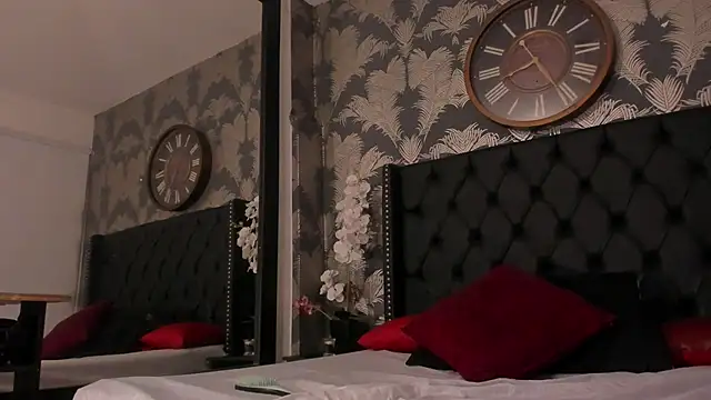 Valeria Collin online show from December 2025 02:34:01 PM