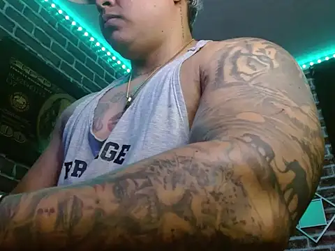 jordan bigcock  online show from October 2025 07:17:02 AM