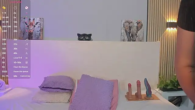 Snapshot of TianaGlow44 chatting on March 2026 11:04:01 AM TianaGlow44 online show from March 2026 11:04:01 AM