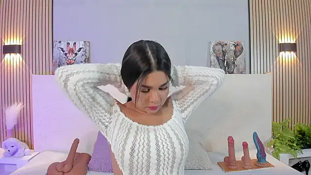 Snapshot of TianaGlow44 chatting on March 2026 07:42:01 PM TianaGlow44 online show from March 2026 07:42:01 PM