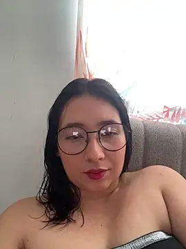 Dulce-1234 online show from October 2025 09:47:02 PM