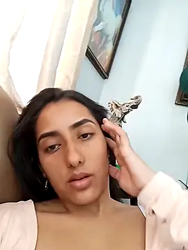 Queen sofya online show from November 2025 07:45:02 PM