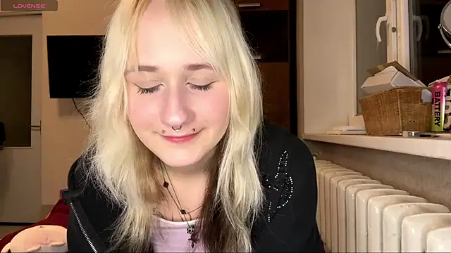 Ulemonala Cute online show from December 2025 06:45:01 PM