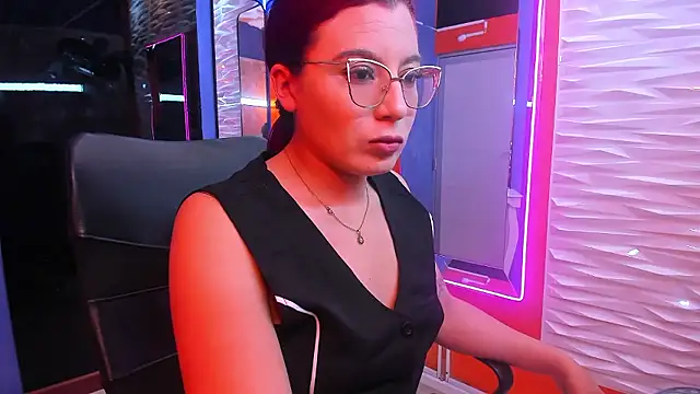 Snapshot of allison_mc chatting on January 2026 04:07:02 AM allison mc online show from January 2026 04:07:02 AM