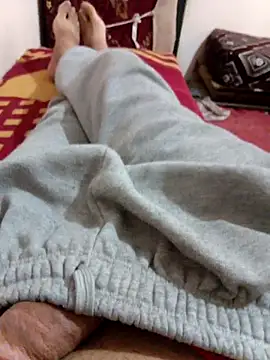 latarak321 online show from November 2025 11:32:02 AM