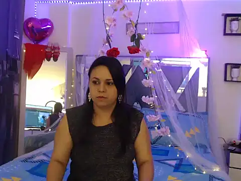Snapshot of NicoleLerman chatting on October 2025 07:14:01 PM NicoleLerman online show from October 2025 07:14:01 PM