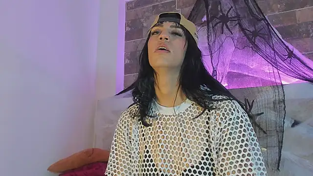 tahhlia rouge online show from October 2025 07:12:01 PM