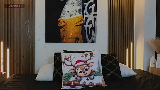 Kitty Bombon online show from December 2025 07:44:01 PM