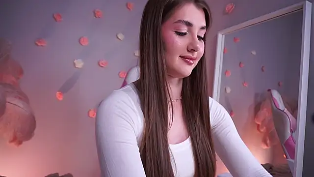 Snapshot of LureOfEva chatting on April 2026 08:40:01 PM LureOfEva online show from April 2026 08:40:01 PM