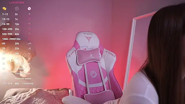 Snapshot of LureOfEva chatting on April 2026 08:36:02 PM LureOfEva online show from April 2026 08:36:02 PM