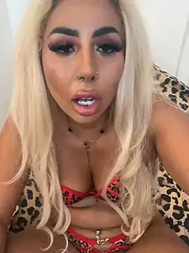 Snapshot of zara_bellexx chatting on April 2026 01:14:01 PM zara bellexx online show from April 2026 01:14:01 PM