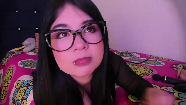 Snapshot of Lilith_salvatoree chatting on November 2025 01:54:02 PM Lilith salvatoree online show from November 2025 01:54:02 PM