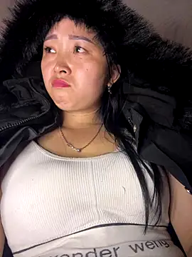 miemie-xx online show from November 2025 01:11:01 PM