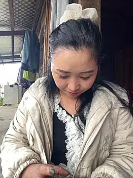 miemie-xx online show from November 2025 01:26:02 AM