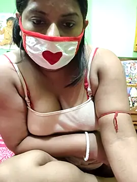 Snapshot of MAGGO-11 chatting on October 2025 10:14:01 AM MAGGO-11 online show from October 2025 10:14:01 AM