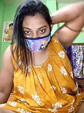 Snapshot of MAGGO-11 chatting on October 2025 07:24:02 PM MAGGO-11 online show from October 2025 07:24:02 PM