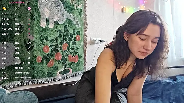 Snapshot of MiaLovelyOne chatting on March 2026 07:58:02 AM MiaLovelyOne online show from March 2026 07:58:02 AM