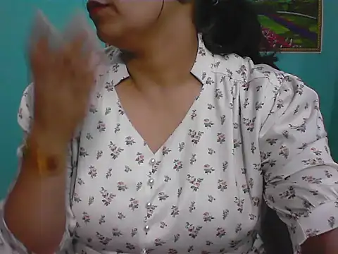 Snapshot of Simi-143 chatting on October 2025 06:41:02 AM Simi-143 online show from October 2025 06:41:02 AM