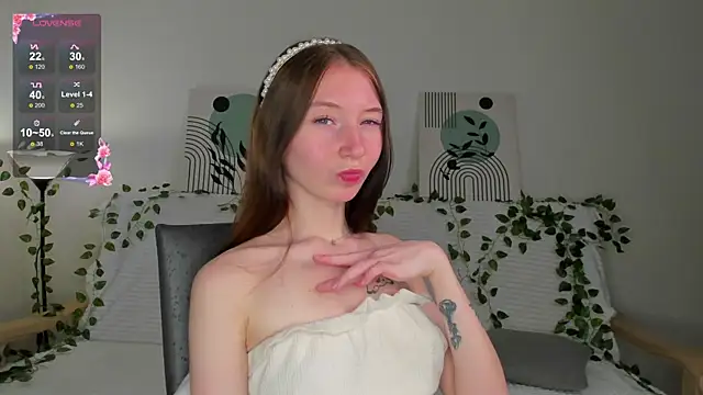 Snapshot of try_love_ chatting on December 2025 10:13:02 AM try love online show from December 2025 10:13:02 AM