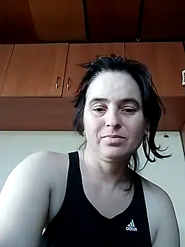 Snapshot of Ella-433 chatting on May 2026 03:18:02 PM Ella-433 online show from May 2026 03:18:02 PM
