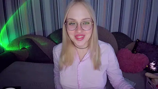 CeaneLino online show from February 2026 03:21:01 PM