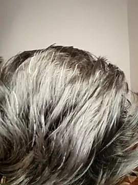 Lovebirdss online show from December 2025 10:02:01 AM