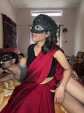 Lovebirdss online show from February 2026 08:40:02 AM