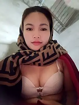 Rabbit-small online show from November 2025 08:22:01 PM