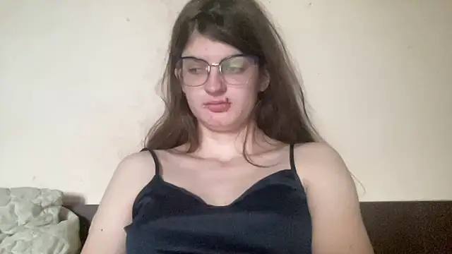 Snapshot of NikaXZimax chatting on November 2025 09:33:02 AM NikaXZimax online show from November 2025 09:33:02 AM