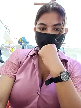 Snapshot of Hot_radhaji chatting on April 2026 12:30:01 AM Hot radhaji online show from April 2026 12:30:01 AM