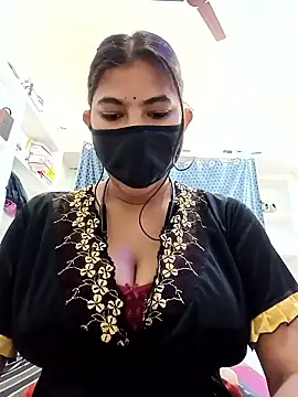 Snapshot of Hot_radhaji chatting on April 2026 03:23:01 AM Hot radhaji online show from April 2026 03:23:01 AM