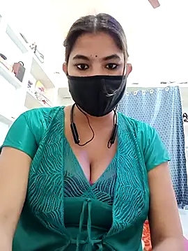 Snapshot of Hot_radhaji chatting on April 2026 03:28:02 PM Hot radhaji online show from April 2026 03:28:02 PM