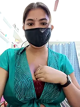 Snapshot of Hot_radhaji chatting on April 2026 02:24:02 AM Hot radhaji online show from April 2026 02:24:02 AM