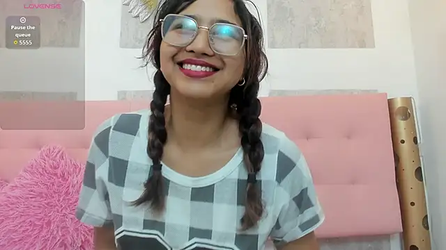 Snapshot of SamanthaFox_8 chatting on October 2025 11:30:01 AM SamanthaFox 8 online show from October 2025 11:30:01 AM