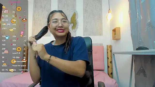 Snapshot of SamanthaFox_8 chatting on December 2025 10:46:02 AM SamanthaFox 8 online show from December 2025 10:46:02 AM