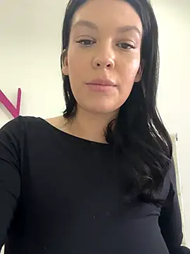 Snapshot of ClaraPasssion chatting on December 2025 09:25:01 AM ClaraPasssion online show from December 2025 09:25:01 AM