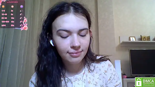 Snapshot of CeyaLier chatting on June 2026 10:34:01 PM CeyaLier online show from June 2026 10:34:01 PM